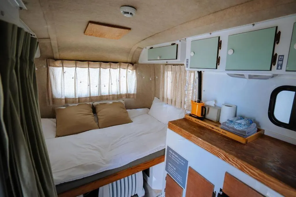 Hotel The Moving Caravan Pusan 0*,