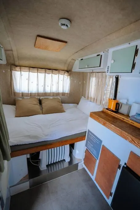 Hotel The Moving Caravan Busan Campingplatz
